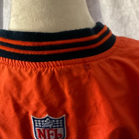 Denver Bronco Windbreaker - Picture 3 of 6